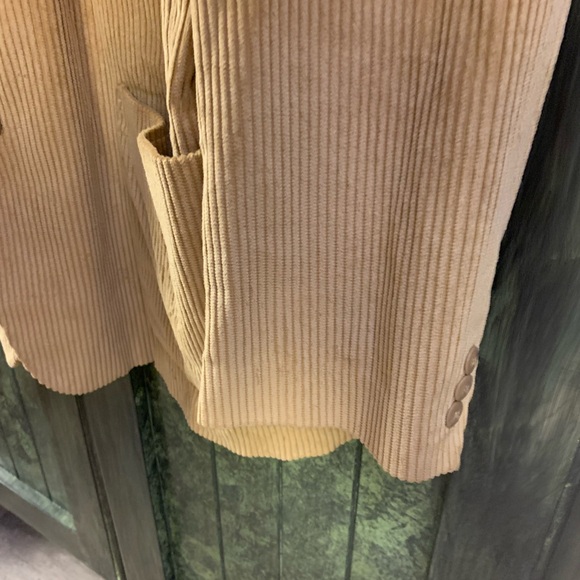 Men's Tan Scandia Woods Corduroy Blazer - Picture 5 of 9